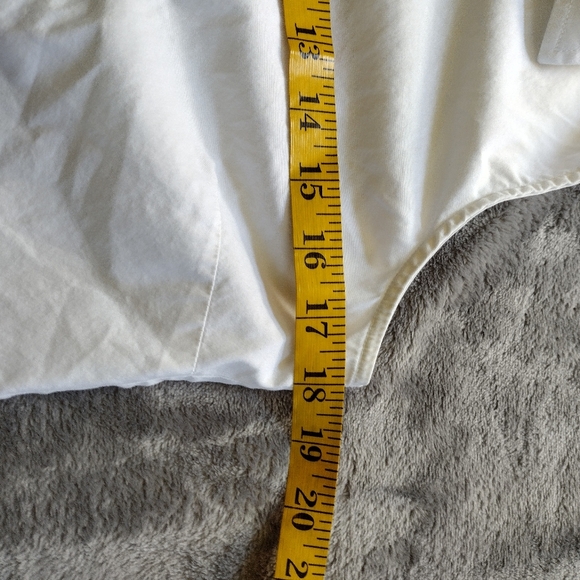 The Shirt By Rochelle Behrens White Sleeveless Essentials Shirt - Size Small - Picture 5 of 6